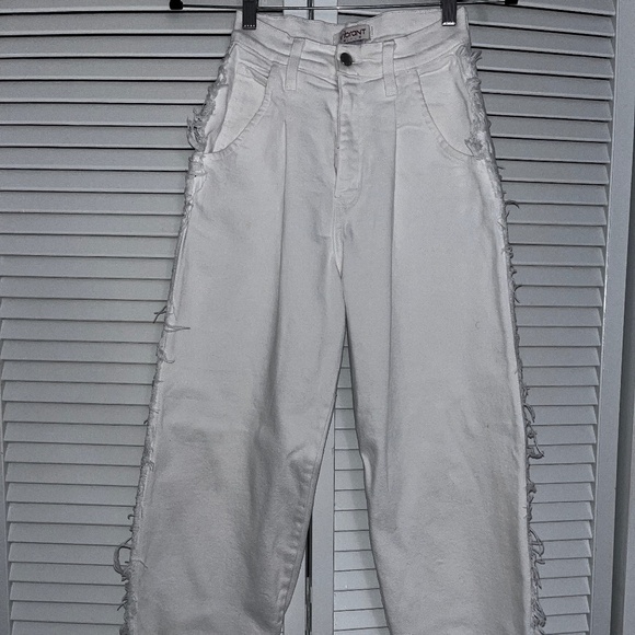 White Distressed Pleated Jeans - Picture 1 of 6